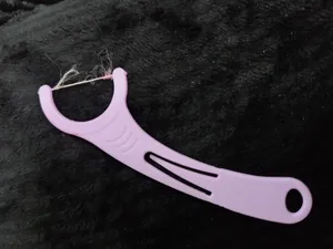 تجریه خرید نخ دندان بنسر مدل کمانی بسته 56 عددی