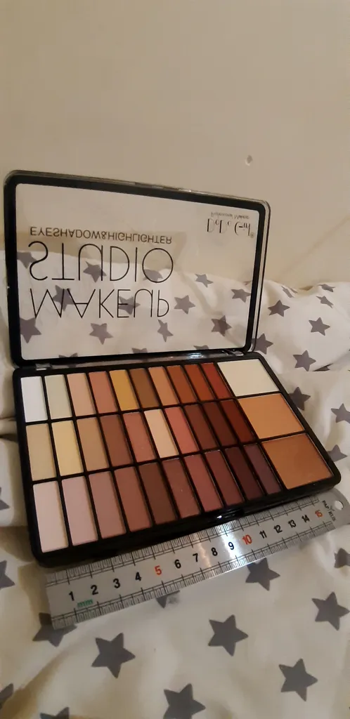 پالت سایه چشم و هایلایتر دودو گرل مدل Makeup Studio شماره 01