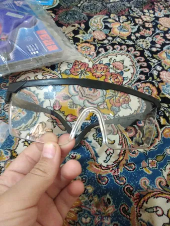 عینک محافظ آزمایشگاهی مدل STAR