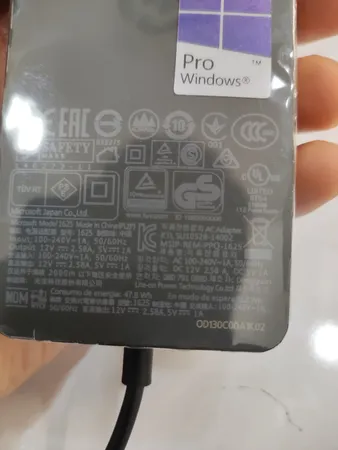 شارژر 65 وات کد 1706 مناسب برای تبلت 5/Surface Pro 3/4 و Surface Book