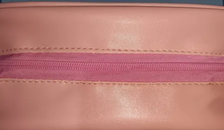 کیف لوازم آرایش زنانه مدل wb