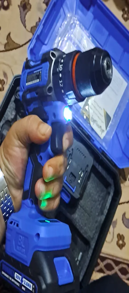 پیچ گوشتی شارژی ویوارکس مدل VR2010-BLX