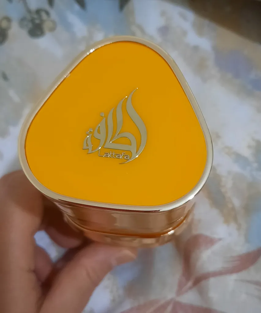 ادو پرفیوم زنانه لطافه مدل Yara Tous حجم 100 میلی لیتر