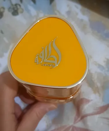 ادو پرفیوم زنانه لطافه مدل Yara Tous حجم 100 میلی لیتر