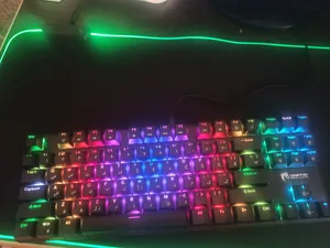 تجریه خرید کیبورد گیمینگ گرین مدل GK801-RGB، سوئیچ مکانیکال آبی، Tenkeyless، نورپردازی RGB