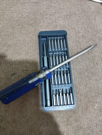 پیچ گوشتی دلی مدل DL241025 بسته 25 عددی