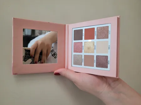 پالت سایه چشم گلدن رز مدل Addict