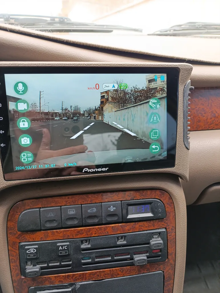 دوربین وای فای دار ثبت وقایع خودرو مدل mr110