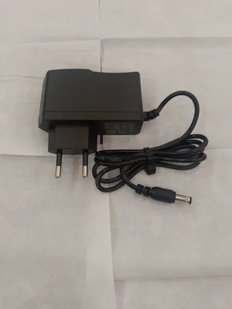 آداپتور 12 ولت 1 آمپر کد 1210