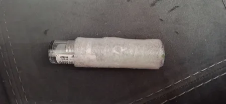 لیپ گلاس گلدن رز مدل Roll On کد 03