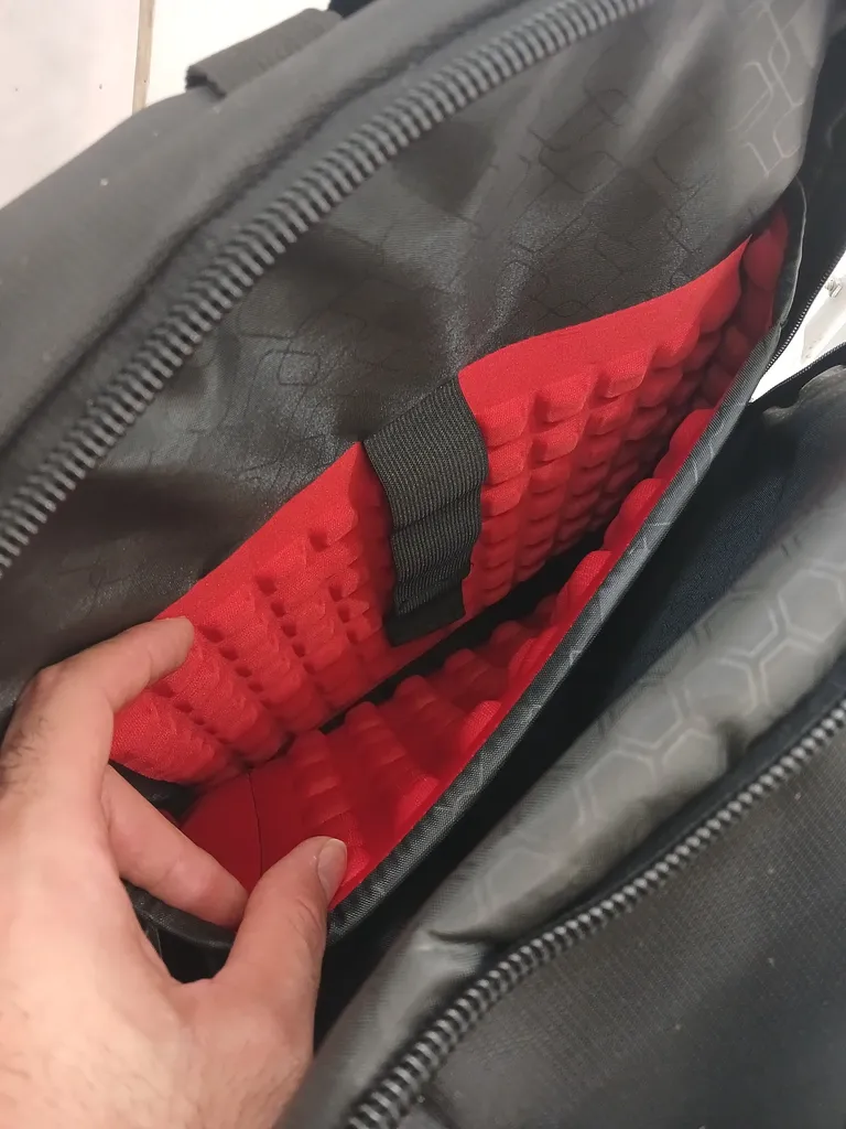 کوله پشتی لپ تاپ آنتلر مدل Monster S42 مناسب برای لپ تاپ 13 تا 17.5 اینچی