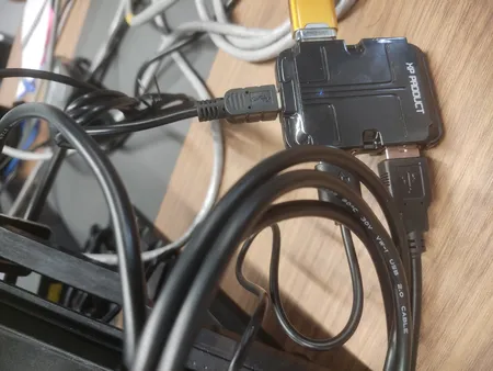 هاب چهار پورت USB ایکس پی پروداکت مدل XP-807