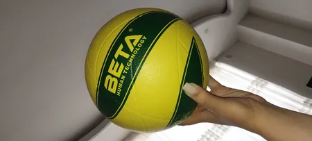 توپ والیبال بتا مدل  BT-2022