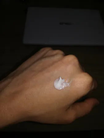 کرم گیاهی دور چشم روز ترنجان مدل Coriander حجم 50 میلی لیتر