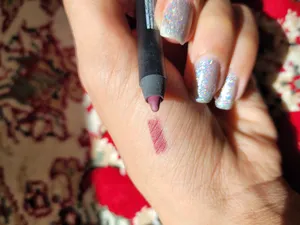 تجریه خرید مداد لب گلدن رز مدل DREAM شماره 530