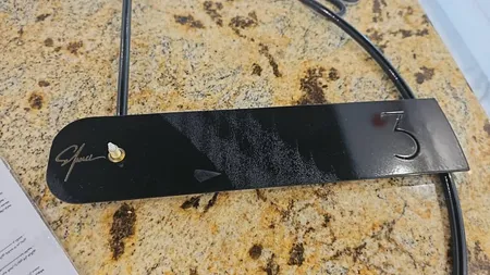 ساعت دیواری اِلِنسی مدل هوفر