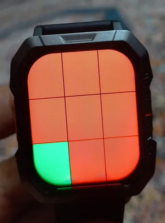 ساعت هوشمند بلک ویو مدل W60 دارای قابلیت‌ های صفحه نمایش رنگی، صفحه نمایش لمسی، کنترل ضربان قلب، بند سیلیکون