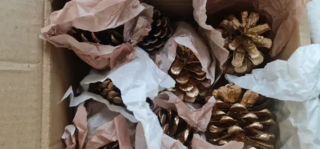 میوه تزیینی مدل کاج Metalic painted مجموعه 7 عددی