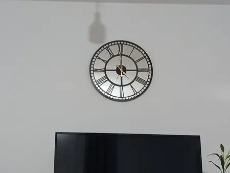 ساعت دیواری مدل رمیسا آینه ای