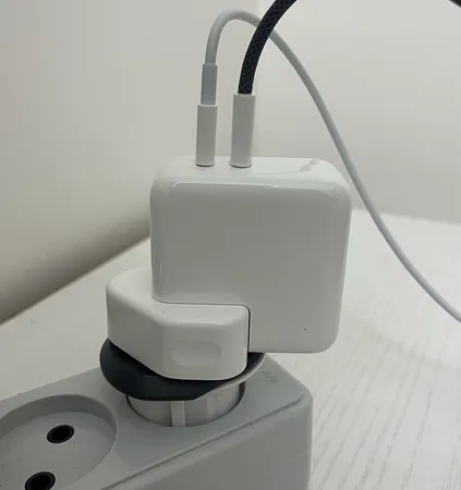 شارژر دیواری 35 وات اپل مدل Dual USB-C Port