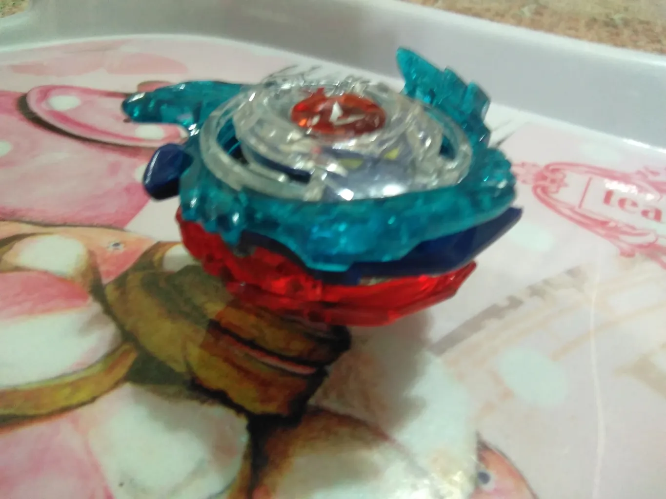 اسباب بازی مدل فرفره های انفجاری کد BEYBLADE B-73