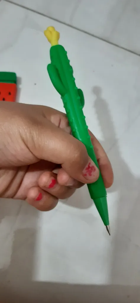 مداد نوکی 0.5 میلی متری طرح میوه ها کد 01 مجموعه 3 عددی