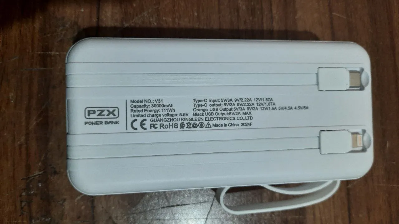 پاوربانک پی زد ایکس مدل V31 Fast Charge 22.5W Cabled ظرفیت 30000 میلی آمپر ساعت