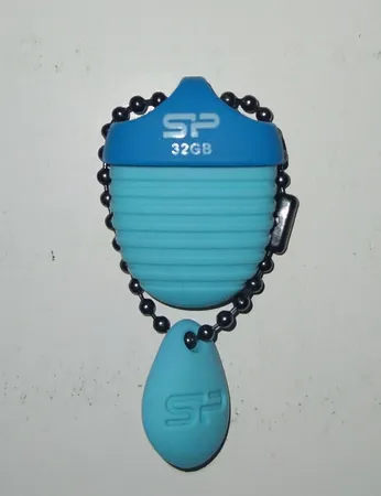 فلش مموری سیلیکون پاور مدل Touch T30 ظرفیت 32 گیگابایت