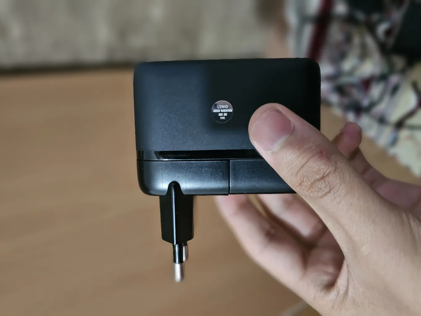 شارژر دیواری 65 وات الدینیو مدل Q366