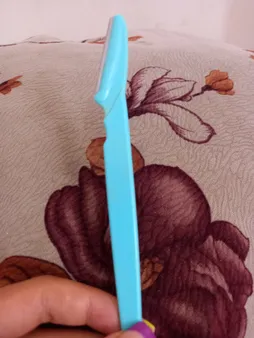 تیغ اصلاح ابرو مدل 001