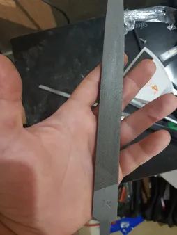 سوهان فلز جی کا مدل 25 -8