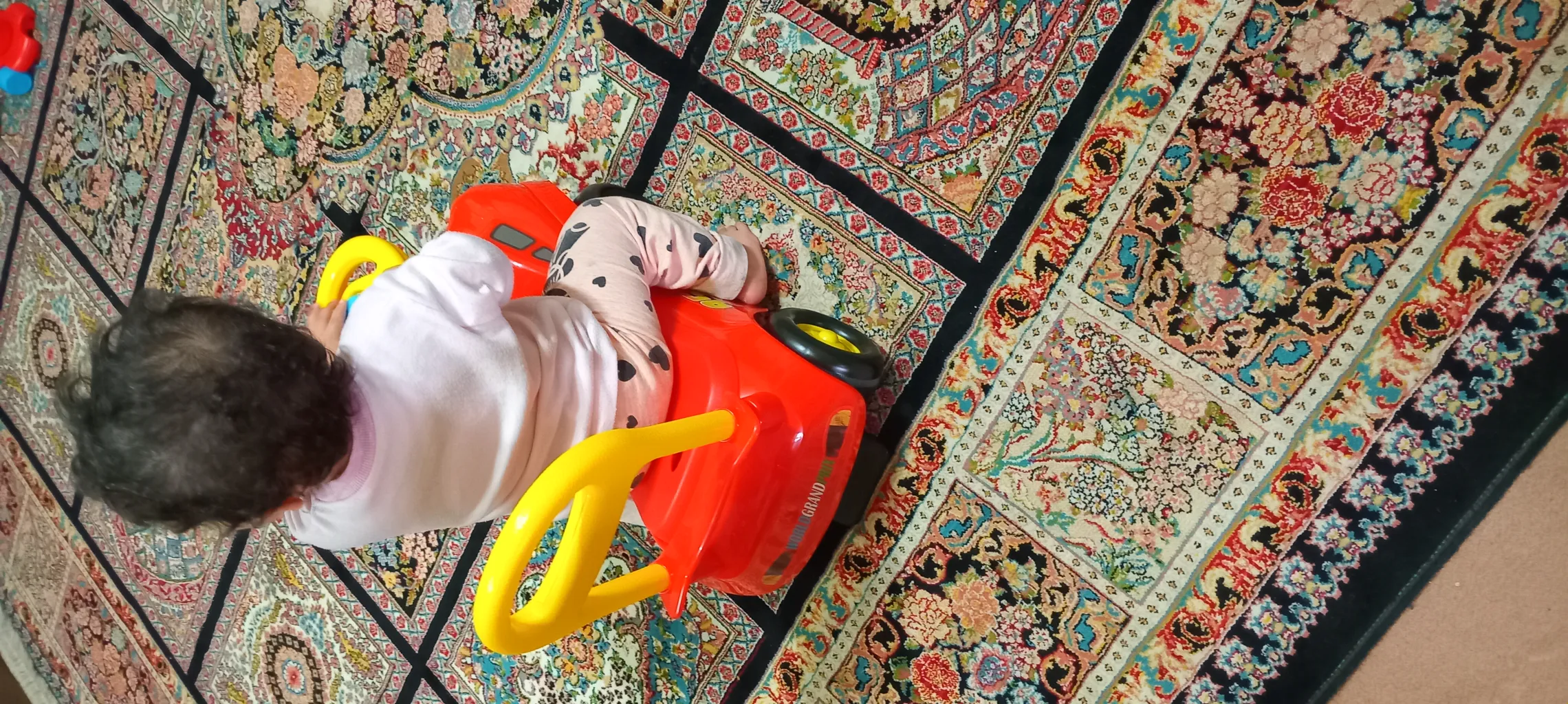 ماشین بازی زرین تویز مدل Musical Ride McQueen J3