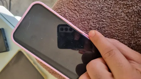 کاور مدل سیلیکونی مناسب برای گوشی موبایل اپل iphone 16