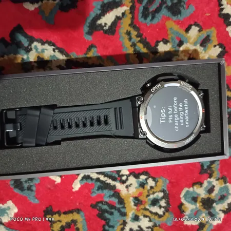 ساعت هوشمند مدل G͏9͏9͏ U͏ltra دارای کنترل موزیک، فشار خون، گام شمار، مکالمه بلوتوثی، پشتیبانی از زبان فارسی، قابلیت تغییر تصویر زمینه، بند سیلیکون