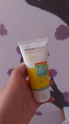 کرم روشن کننده نئودرم مدل Vitamin C Plus حجم 50 میلی لیتر