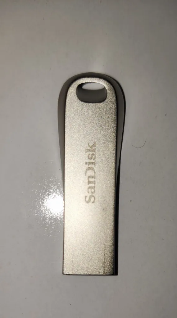 فلش مموری سن دیسک مدل Ultra Luxe ظرفیت 64 گیگابایت