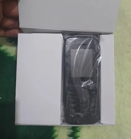 گوشی موبایل جنرال لوکس مدل 106 دو سیم کارت ظرفیت چهار مگابایت