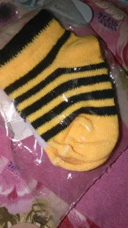 جوراب نوزادی طرح زنبور مدل N21