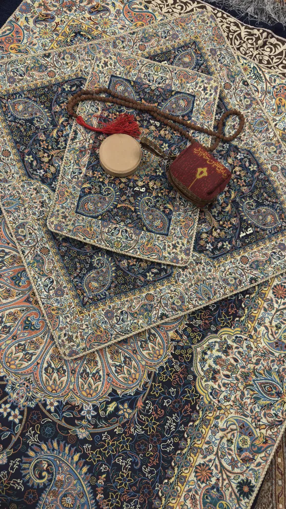 سجاده و جانماز ترمه نگین خاتم طرح افشاری کد SRM