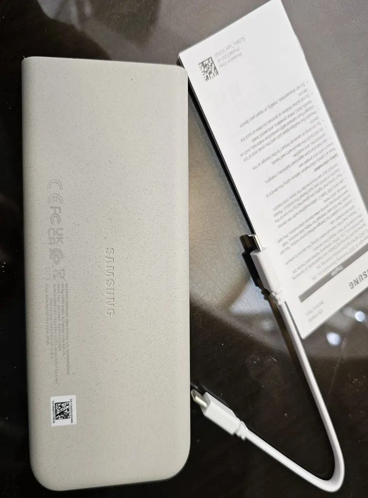 پاوربانک 25 وات سامسونگ مدل EB-P3400 ظرفیت 10000 میلی آمپر ساعت