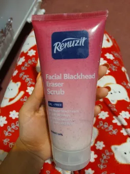 اسکراب پوست رینوزیت مدل Oil and Free حجم 200 میلی لیتر