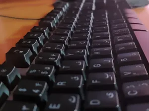 تجریه خرید کیبورد گیمینگ گرین مدل GK601-RGB، سوییچ نیمه مکانیکال، Full-Size، نورپردازی RGB