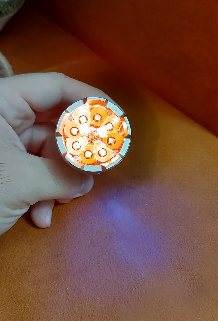 چراغ قوه دستی مدل f80