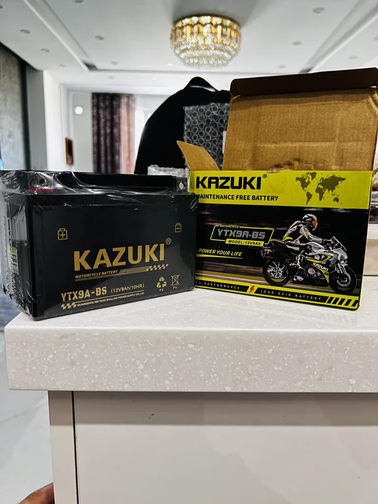 باتری موتورسیکلت کازوکی مدل 12 ولت 9 آمپر 12v9a