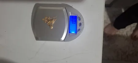 گوشواره طلا 18 عیار زنانه وی وی گلد گالری مدل بخیه ای کد VG2060