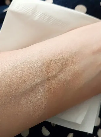 کرم ضدآفتاب رنگی پرایم، 60 SPF، مدل 02، مناسب پوست چرب و مختلط تنالیته رنگ متوسط و حجم 40 میلی‌لیتر، محافظت کننده در برابر اشعه UVA،IRو UVB، کنترل کننده ترشح سبوم، فاقد چربی و غیر کومدون‌زا، +++PA، پوشش دهنده جای جوش، با ماندگاری 3 ساعته