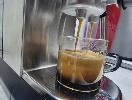 اسپرسو ساز 1.1 لیتری دلونگی مدل EC885M