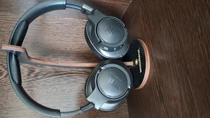 تجریه خرید پایه نگهدارنده هدفون وودلند مدل 10501