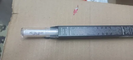 کانسیلر گلدن رز شماره 04