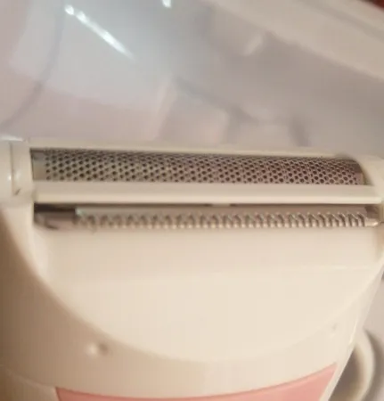 ماشین اصلاح موی بدن بانوان روزیا مدل 6009